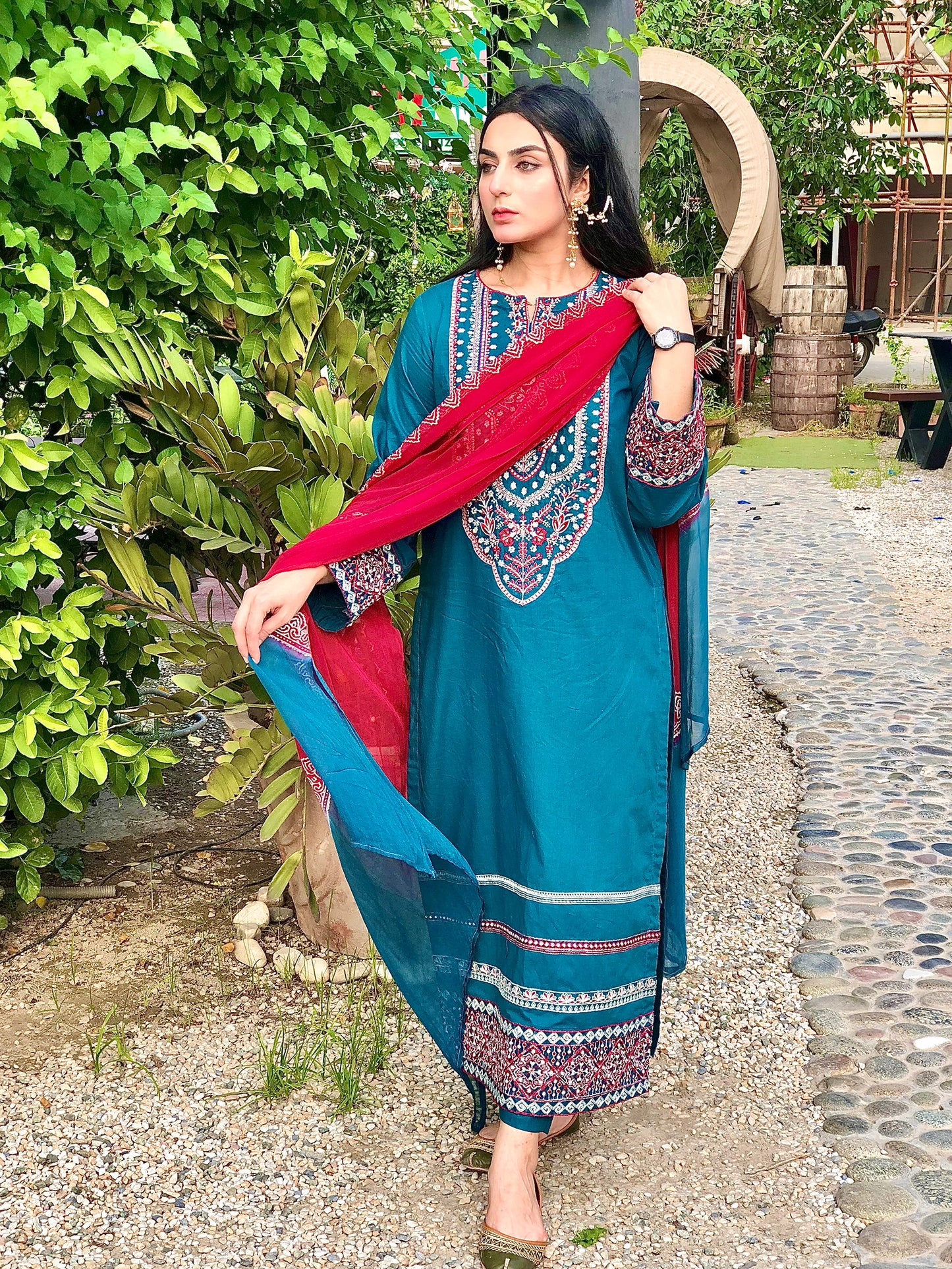Embroidered-Lawn-CS-P-10