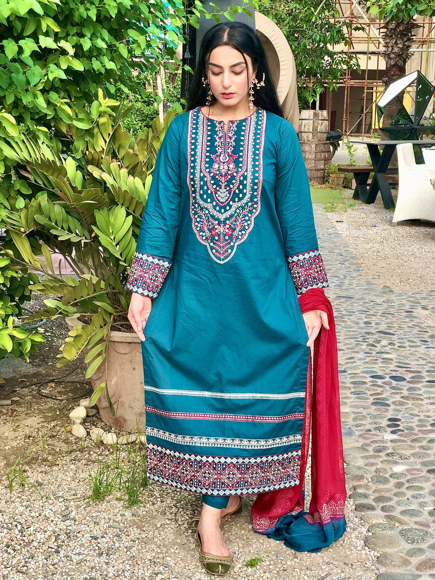Embroidered-Lawn-CS-P-10