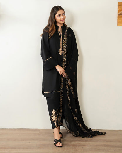 Embroidered-Lawn-CS-P-03