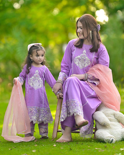 Embroidered-Lawn-CS-P-09