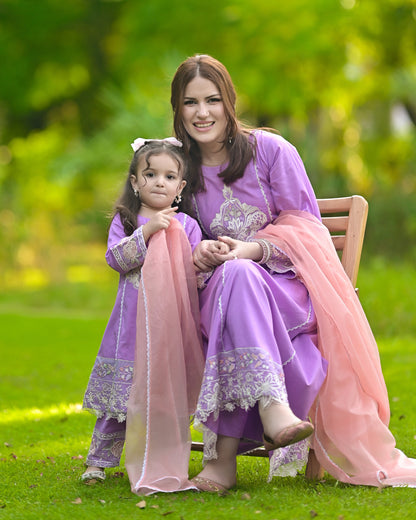 Embroidered-Lawn-CS-P-09