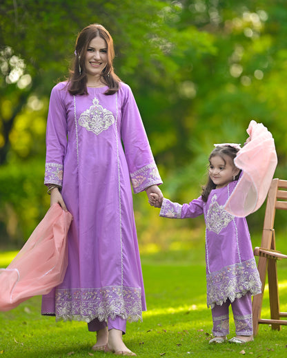 Embroidered-Lawn-CS-P-09