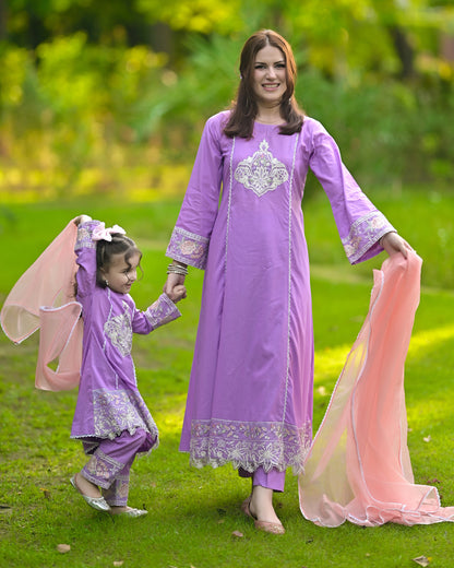 Embroidered-Lawn-CS-P-09