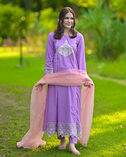 Embroidered-Lawn-CS-P-09