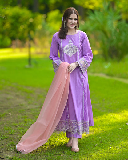 Embroidered-Lawn-CS-P-09