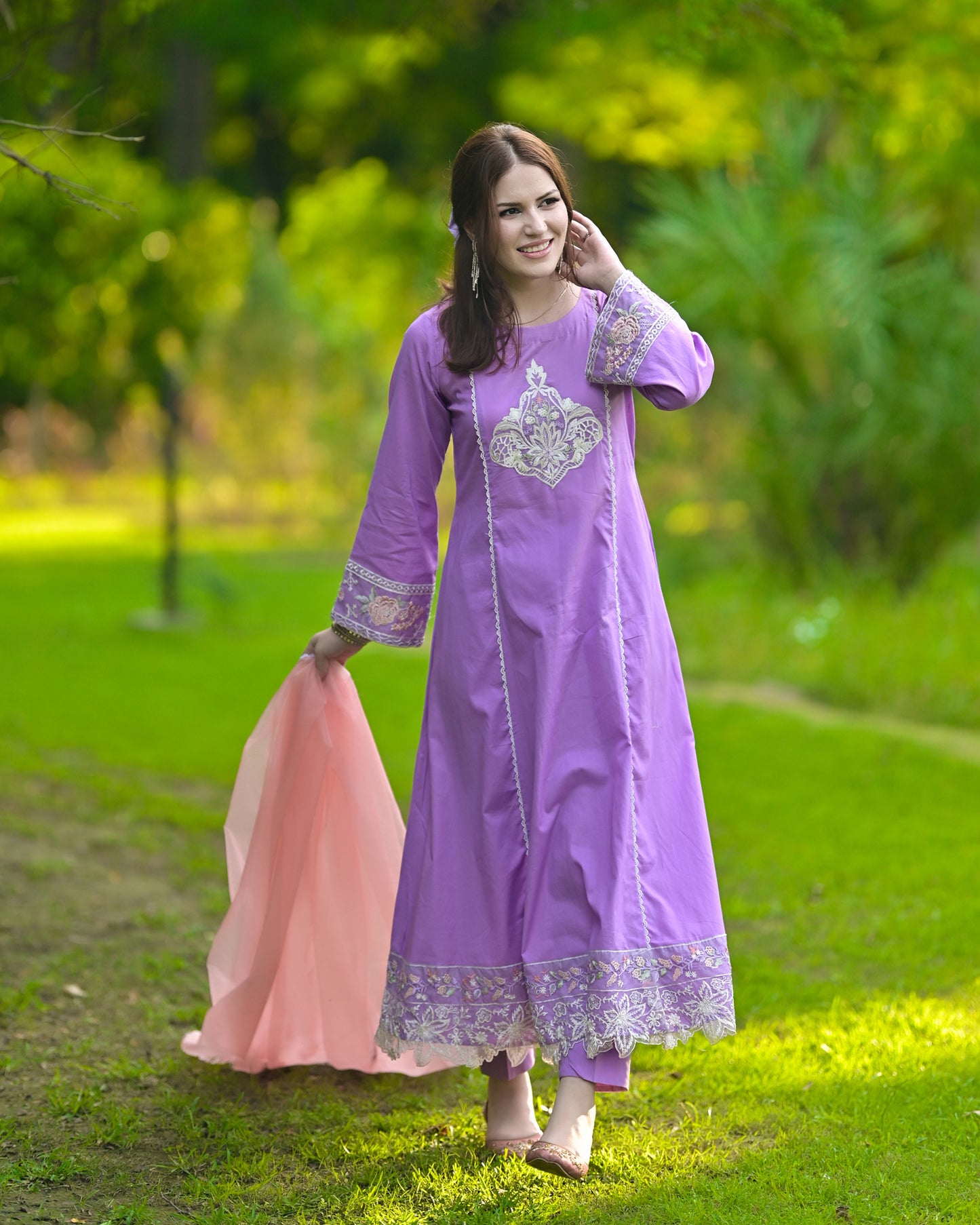 Embroidered-Lawn-CS-P-09