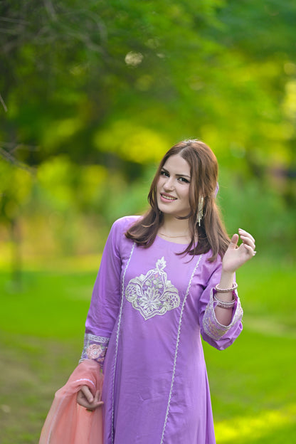 Embroidered-Lawn-CS-P-09