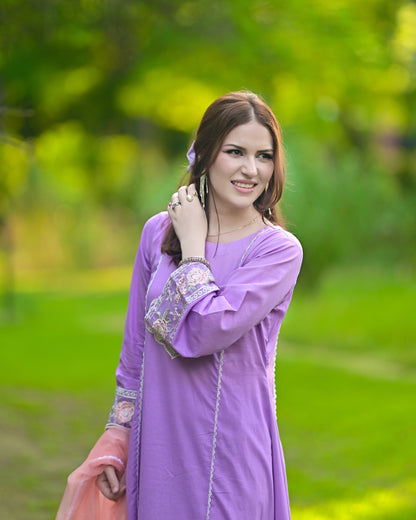 Embroidered-Lawn-CS-P-09