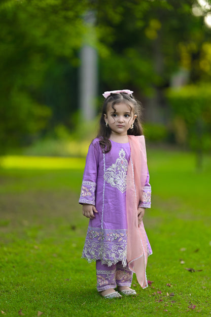 Embroidered-Lawn-CS-P-09