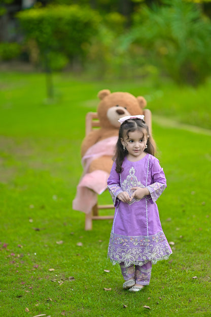 Embroidered-Lawn-CS-P-09