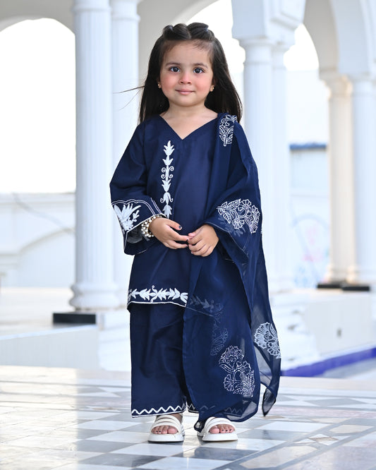 casual ladies dresses pakistani Pakistani Casual Dresses At Discounted Prices in USA String & Thread